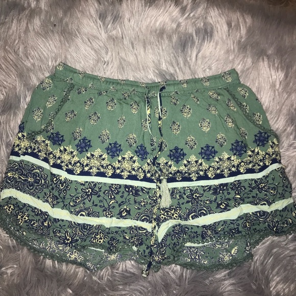 ✨✨✨cute summer shorts - Picture 1 of 3